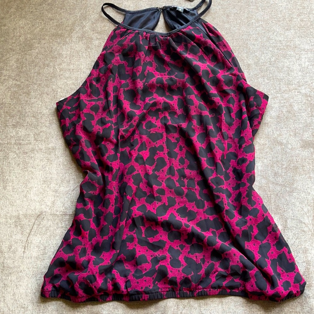 Express Magenta Size M